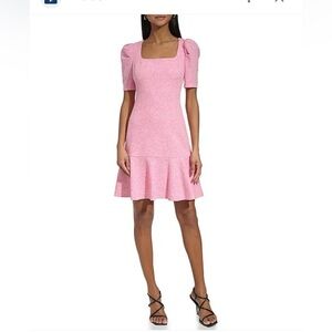 KARL LAGERFELD PARIS
Jacquard Knit Square Neck Short Puff Sleeve Dress size 12